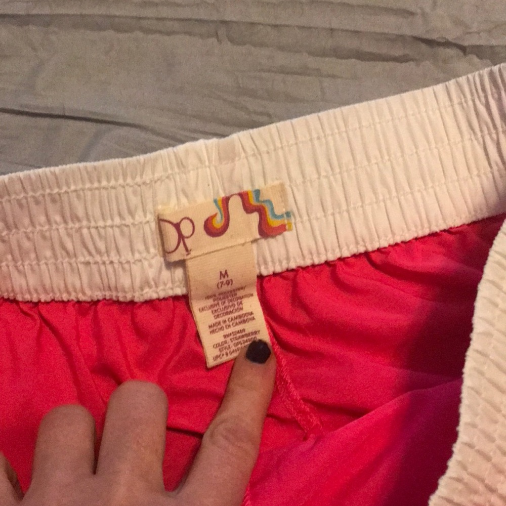 Shorts - Picture 2 of 3
